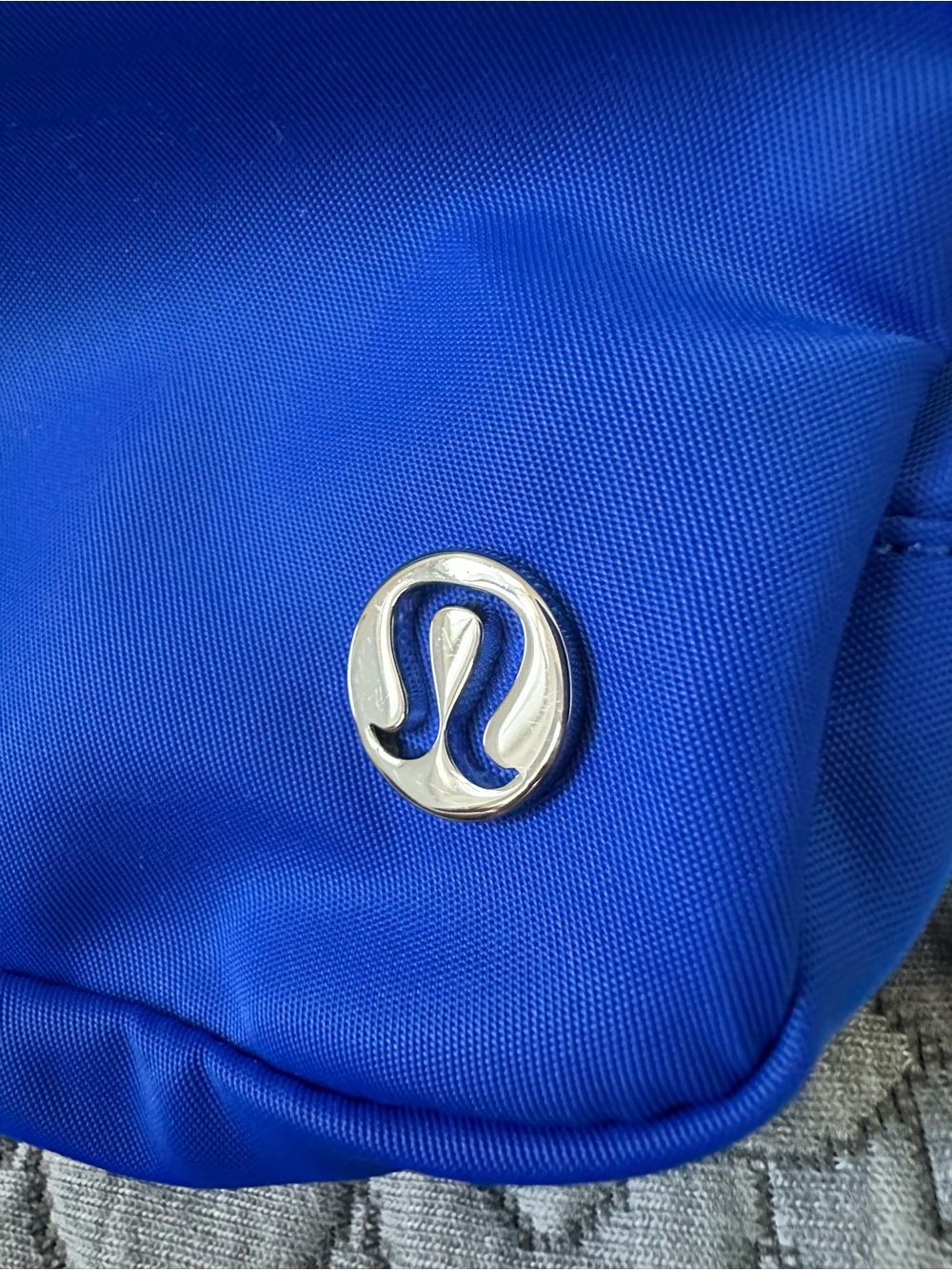 NWOTđź’™Lululemon Everywhere Belt Bag 1L Blue - Picture 7 of 8